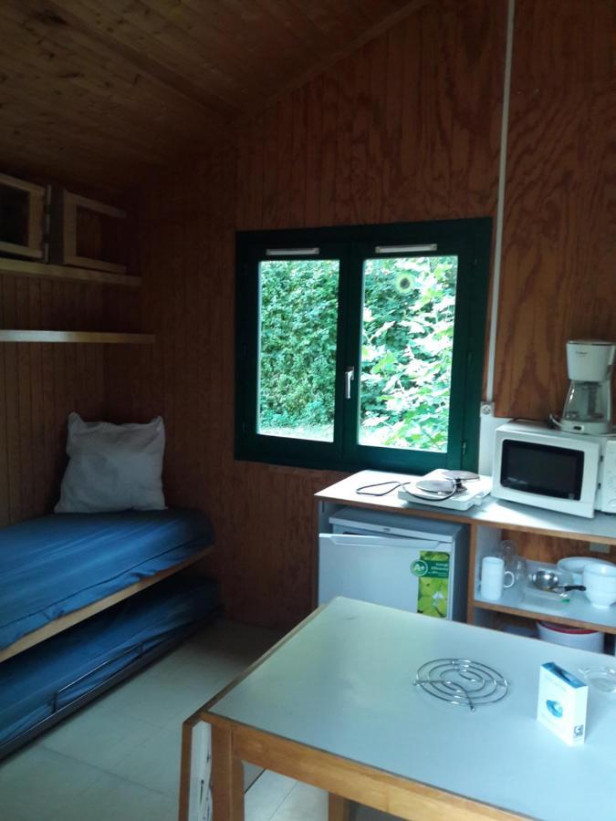 Les Feuilles Camping *